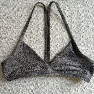 Fleo Gray Leopard Sports Bra